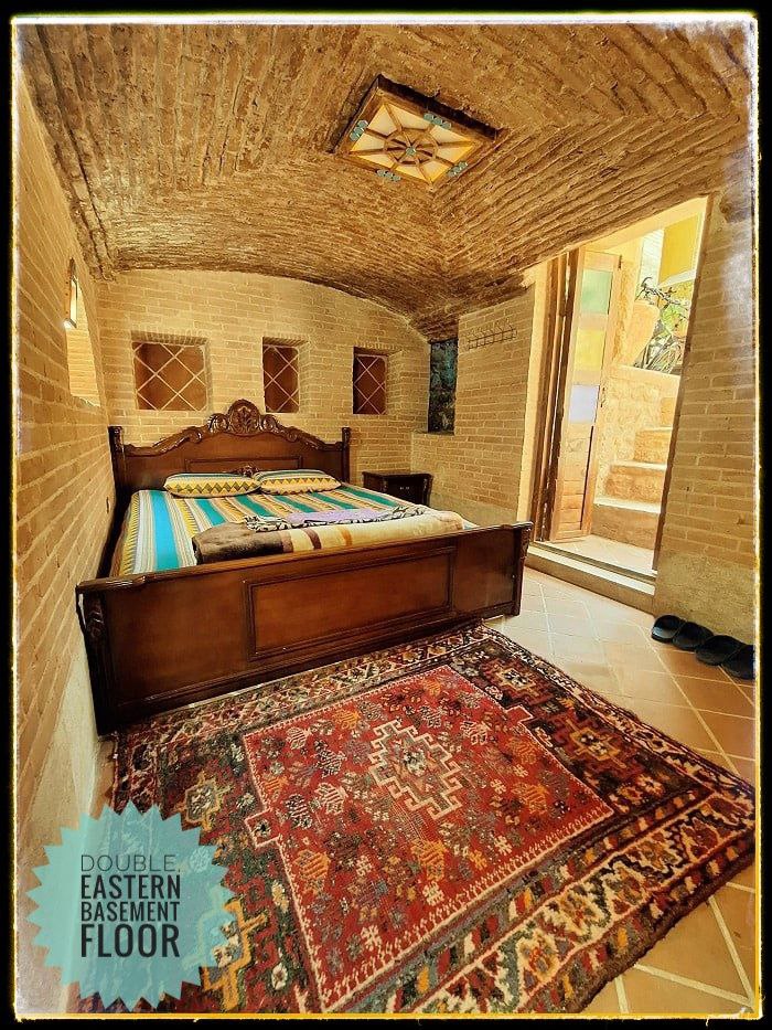 Shiraz Hostel