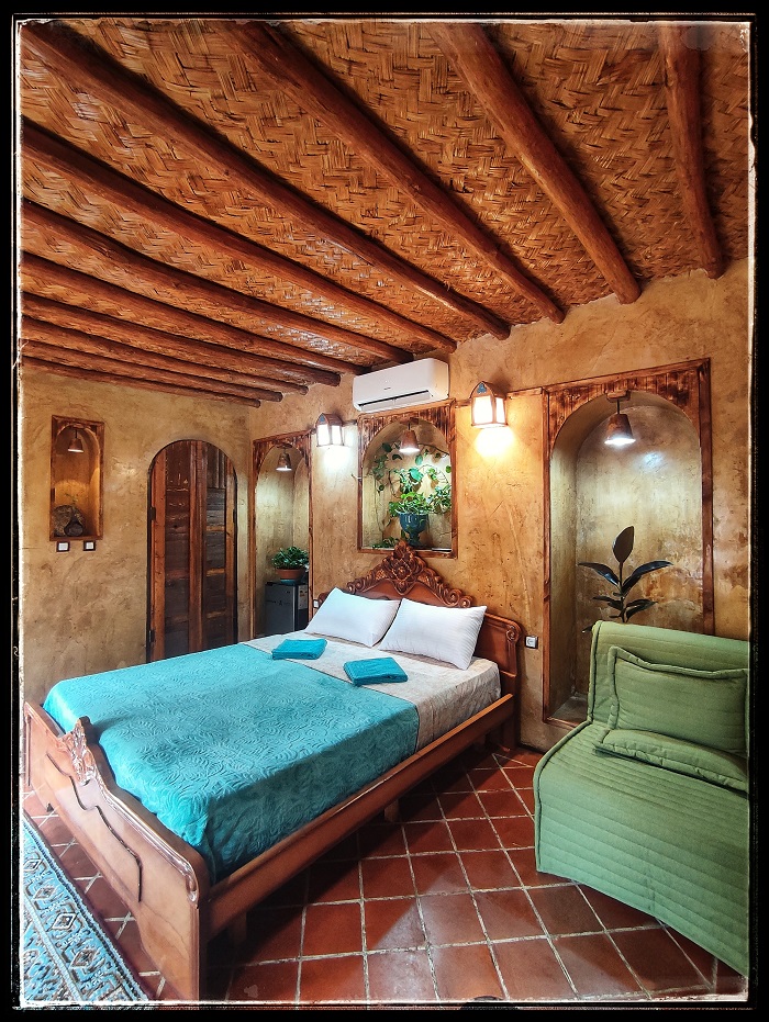 Shiraz Hostel